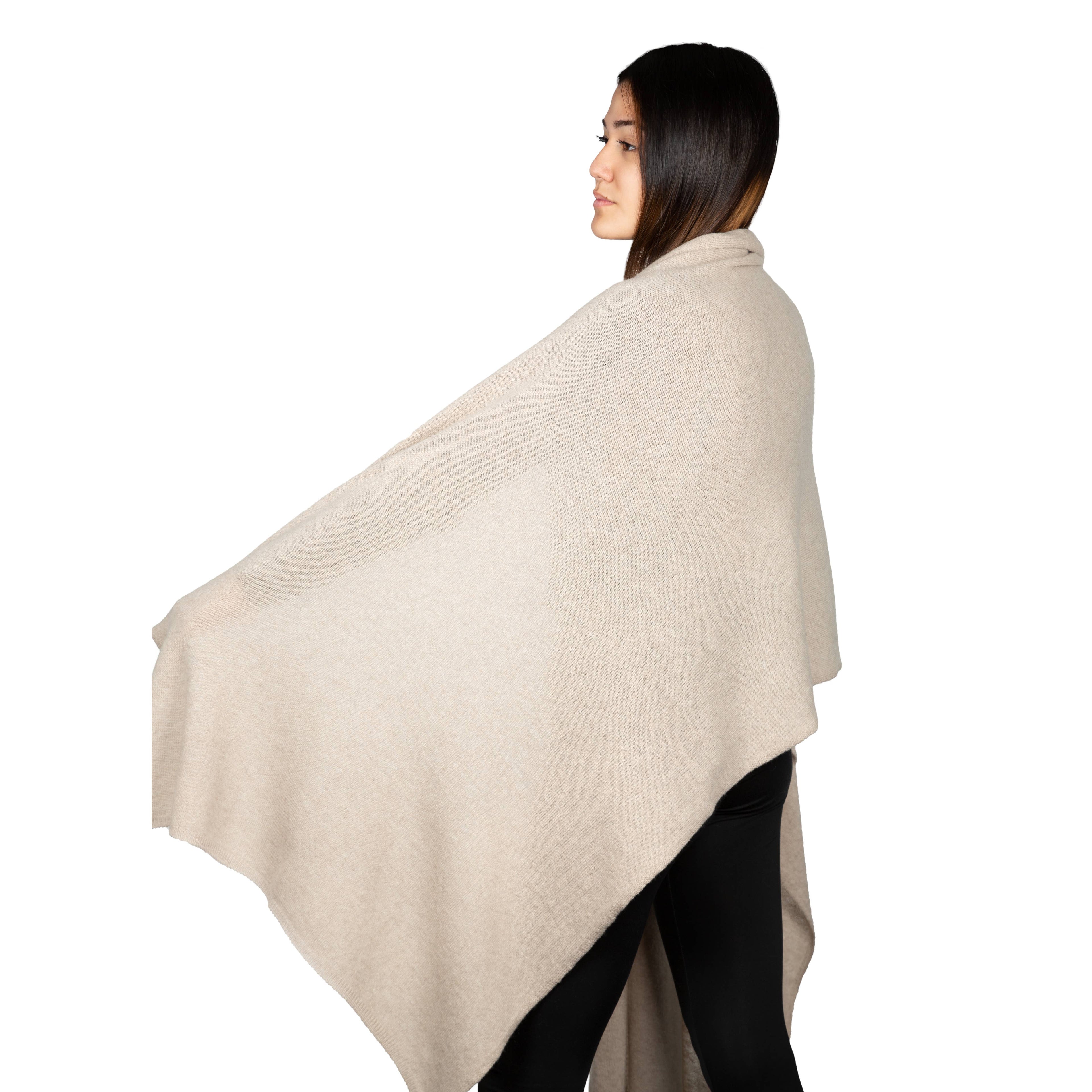 Benny Top - Classic pure cashmere wrap: Baby pink