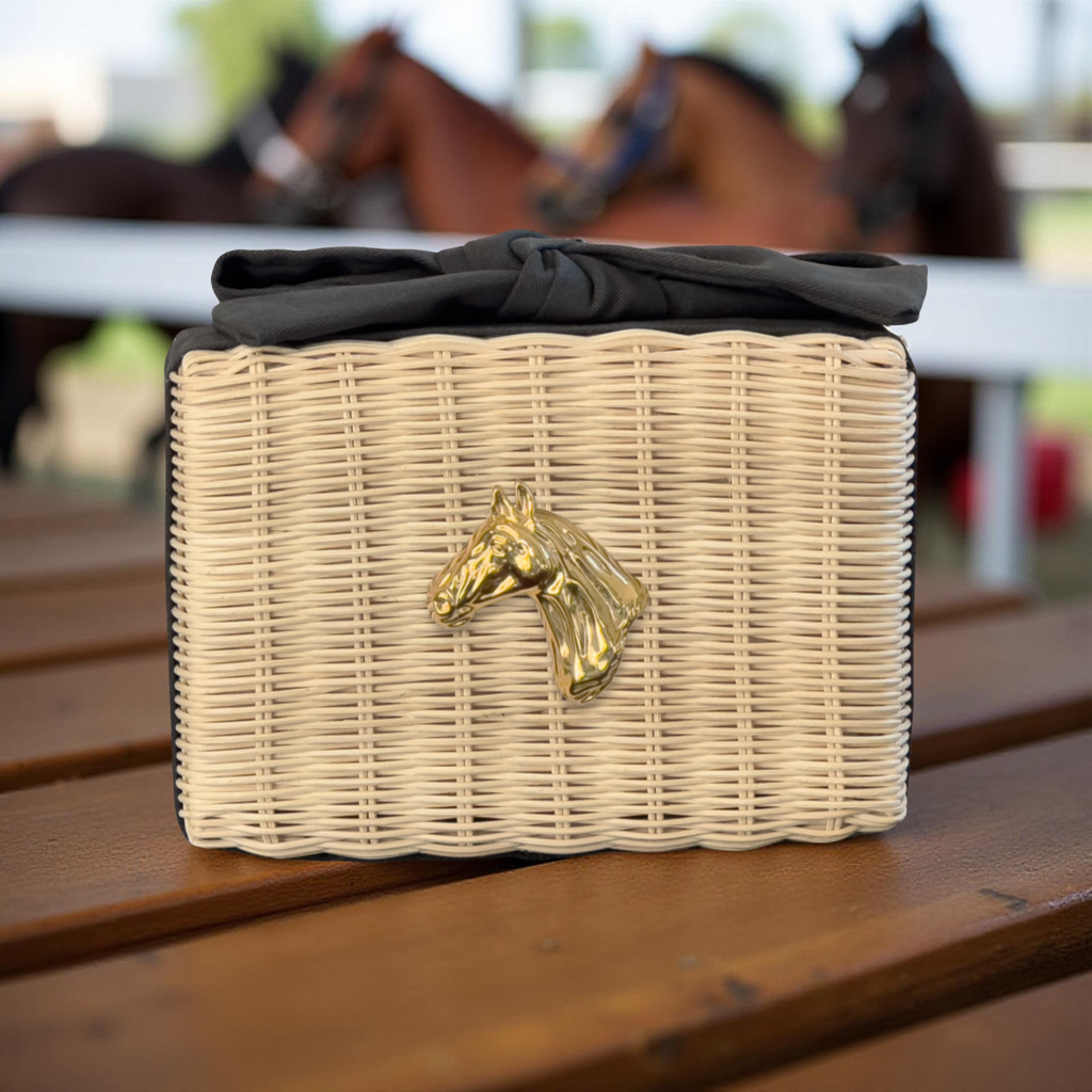 Derby Bow Clutch - Charcoal: Charcoal